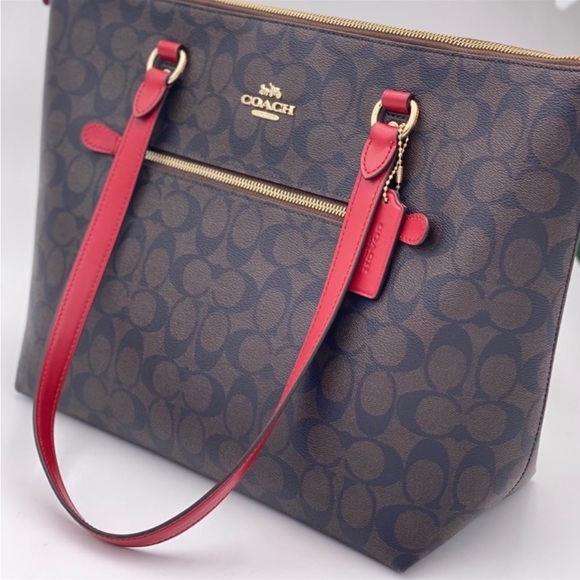 Coach Gallery Tote Shoulder Bag - Picture 7 of 8